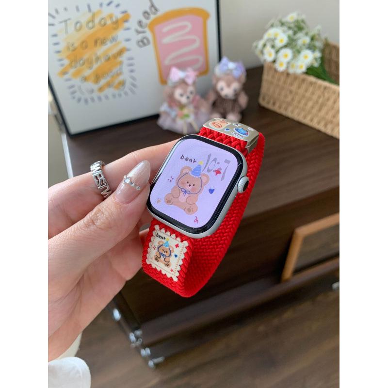 Ремешок для Apple Watch 11/10/987E: Дизайн с маленьким мишкой, плетеная магнитная застежка