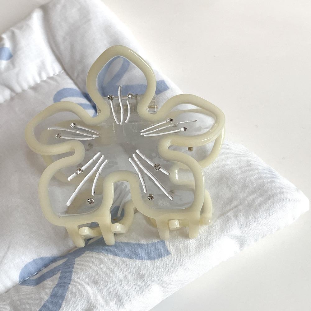 Sakura Flower Hair Claw Cherry Blossom Transparent Hair Clip Acetic Acid Flower Shark Clip Girls