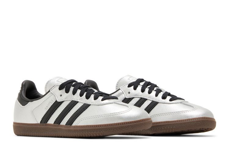 Women's Sneakers adidas Samba OG Silver Metallic Black Gum (Women's) Silver Metallic/Core Black/Gum 5