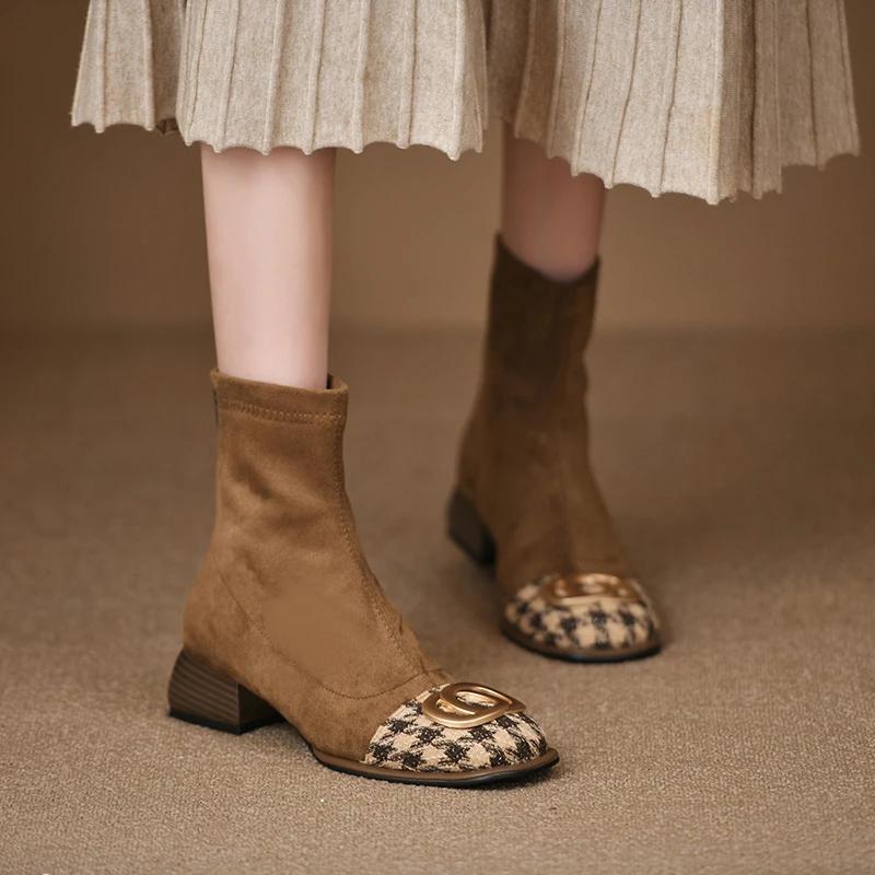 Мода 2024 года, осень и зима, новые женские сапоги с квадратным носком и толстым каблуком, металлической пряжкой, толстый каблук, молния сзади, подходящие по цвету модные сапоги