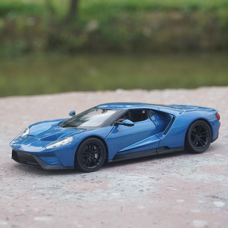 Welly 1/24 Ford GT 2017 Суперкар Модель автомобиля из сплава Литые игрушечные транспортные средства Моделирование Хобби Коллекционные игрушки для автомобилей Подарок на день рождения для детей