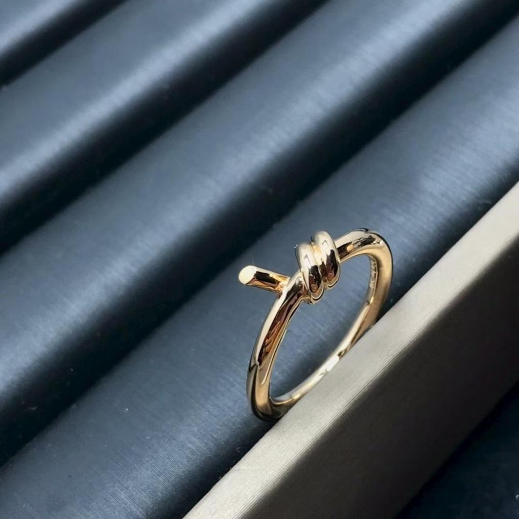 High-Quality 18K Gold Plated Rope Knot Ring with CNC Inlaid Diamonds