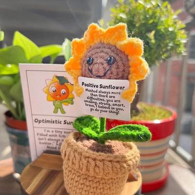Положительная энергия Подсолнух Сплетенные вручную куклы Обнимашки Карманная вязаная кукла Позитивная открытка Настольное украшение Подарочная комната Мотивационный декор