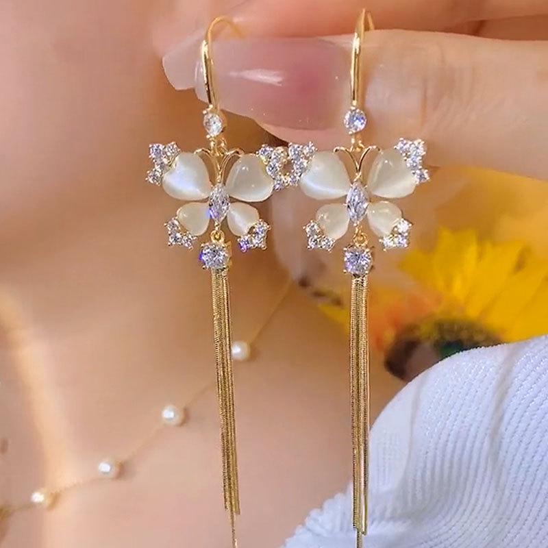 Элегантные серьги-кисточки со стразами в виде бабочек - Высококлассные, Модные и Выгодные.