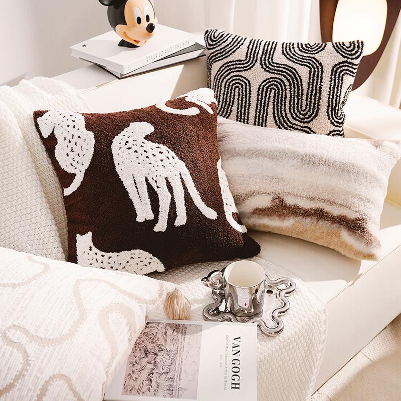 Brown Vintage Throw Pillow Sophisticated Sofa Throw Pillow Set Simple Bedside Cushion for Bedroom Decorative Throw Pillow