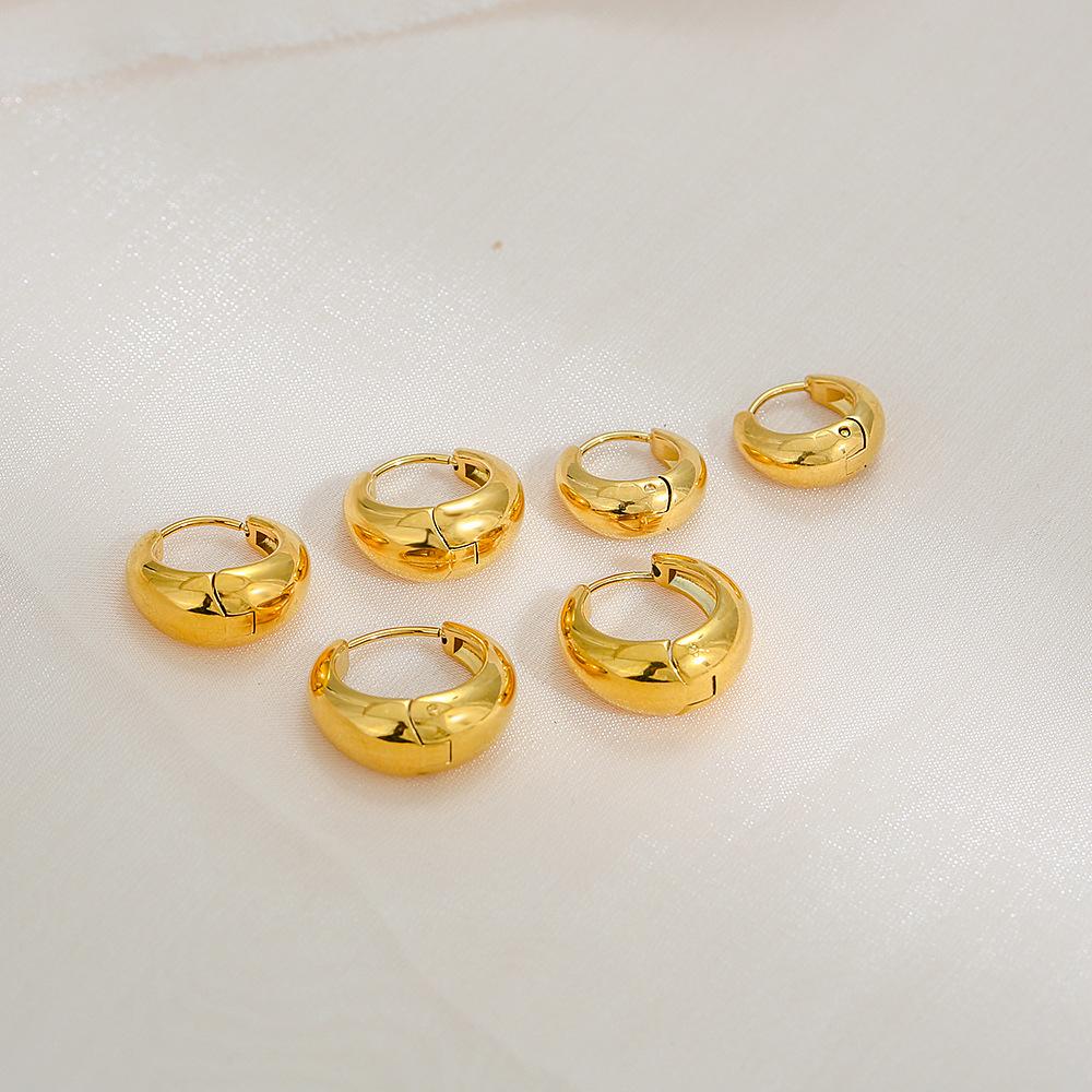 Модные ретро металлические серьги темперамент простая и универсальная версия иностранные газовые серьги женские сохранение цвета