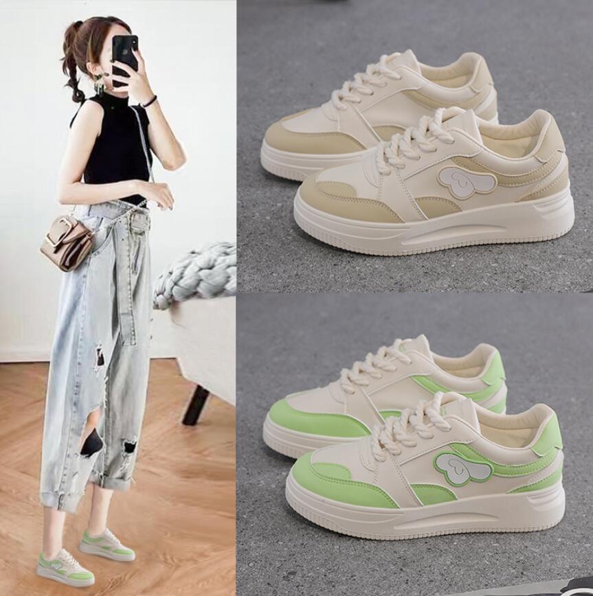 2024 Student Board Shoes Женская осенняя новая обувь с низким верхом на толстой подошве, модная дышащая повседневная обувь, спортивная обувь, маленькая