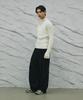 SIGNATURE Fingerhole Turtleneck Knit [Ivory]