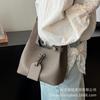 This Year's Popular Bags, Women's 2025 New Trendy Portable Bucket Bags, High-end Versatile Shoulder Bags, Messenger Bags.