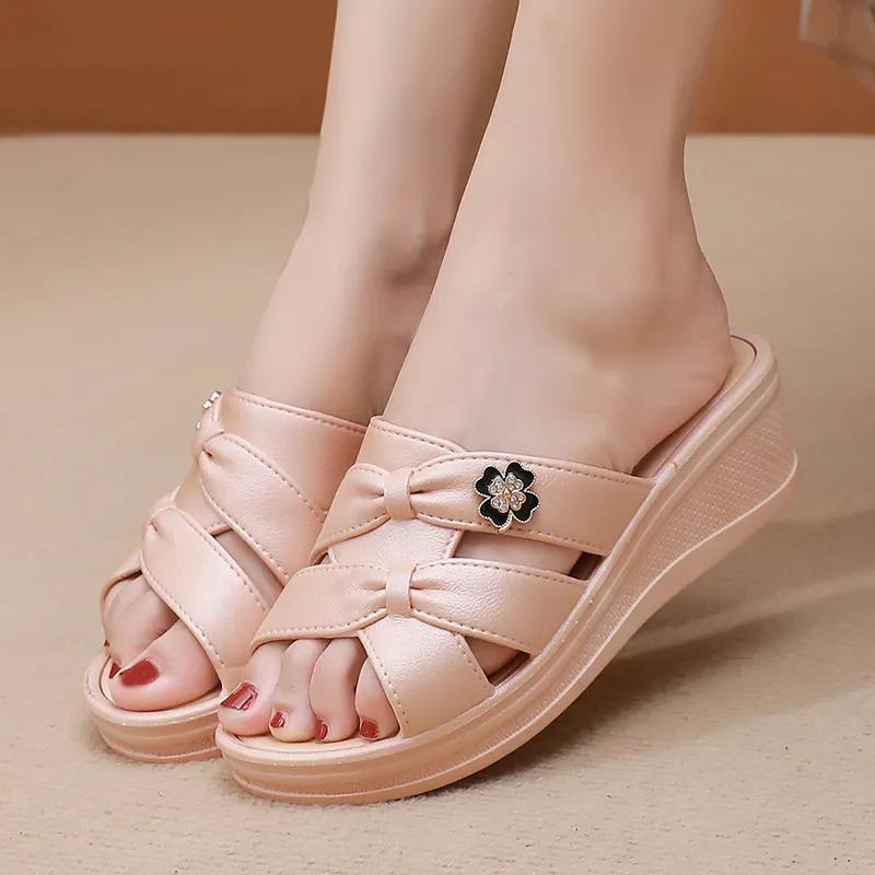 WTEMPO Женские однотонные повседневные босоножки на танкетке с открытым носком, большие размеры, нескользящие, толстые, каблуки, универсальные, мягкие тапочки