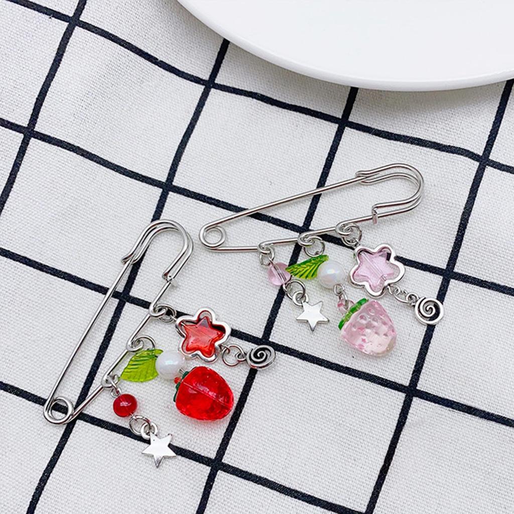 Sweet Pin Clothing Jewelry Sweater Shawl Clip Strawberry Chain Pin Alloy Material Clasp Pin Lapel Pin for Daily Party