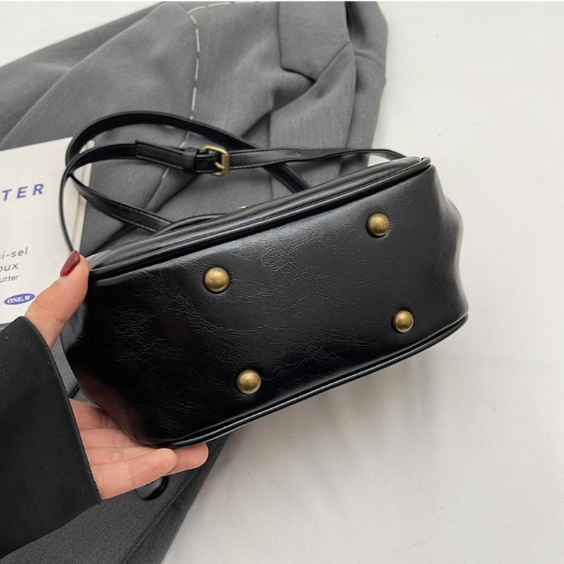 High Quality Handbag for Women 2024 New Retro and Fashionable Single Shoulder Shell Bag Niche Clip Crossbody Bag