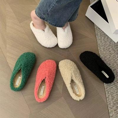 Модные шерстяные тапочки на платформе с закрытым носком для женщин 2025 Осень-Зима Новые повседневные хлопковые тапочки на флисе с заклепками