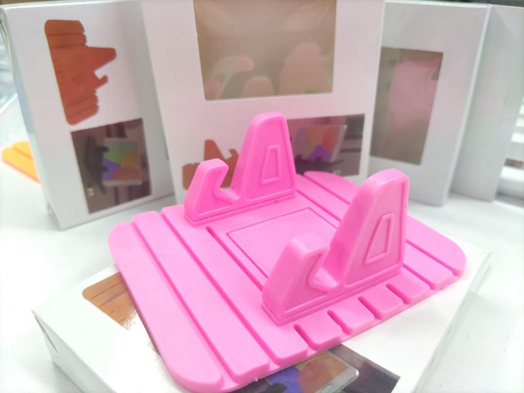 Anti-slip Car Silicone Holder Mat Pad Dashboard Stand Mount For Phone Holder Car Easel For Cars Interior Spare Parts