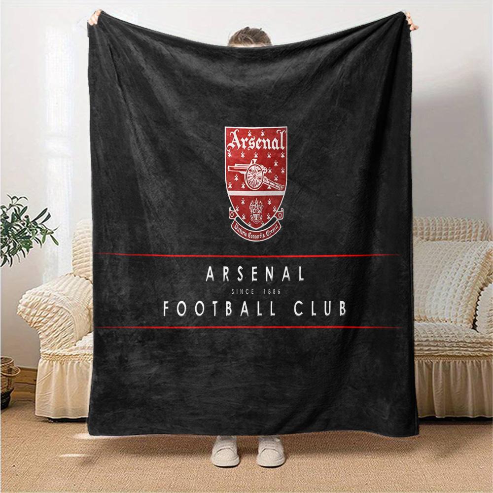 Arsenal Football Club Crest Flannel Blanket, Soft Polyester, Modern Design, All-Season for Camping, Travel, Gifts for holidays or birthdays