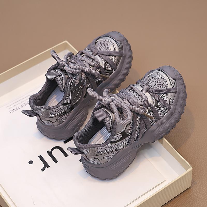 Детская спортивная обувь для мальчиков и девочек, повседневные кроссовки на шнуровке, дышащая сетка, модная осень-зима 2024, горячая детская обувь для бега