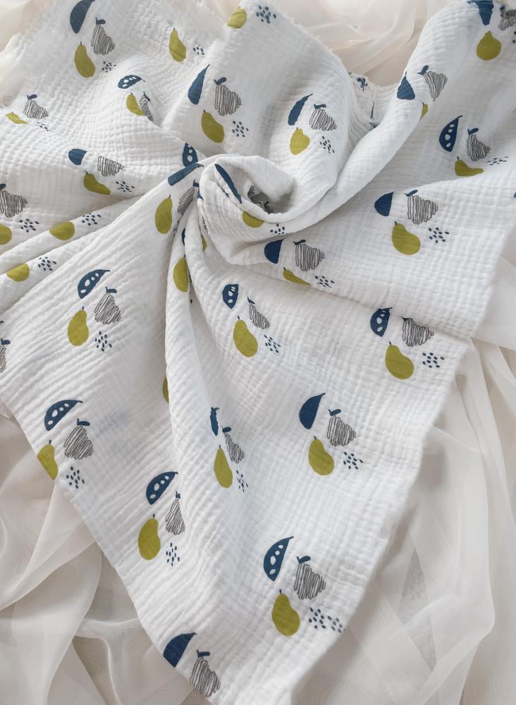Muslin fitted sheet for a cot 120*60 (pears)