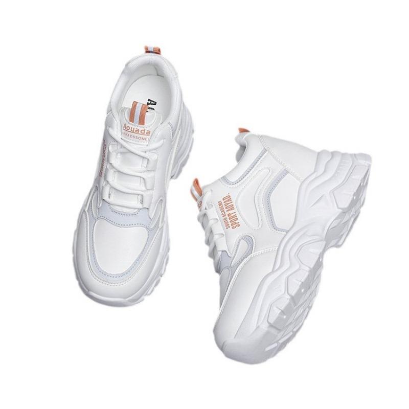 Маленькие белые туфли с внутренней высотой, увеличивающей рост, кроссовки в стиле «папиных», осенние новые кожаные повседневные спортивные туфли, женская платформа, женская обувь