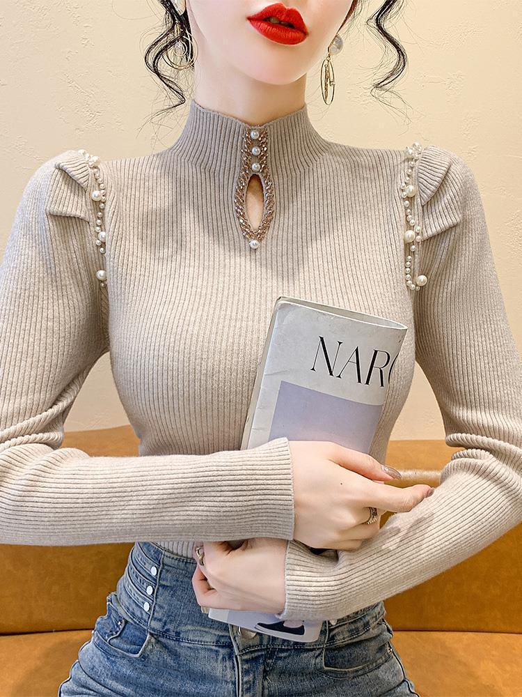 Chic Pearl-Embellished High-Neck Women's Sweater for Autumn 2025