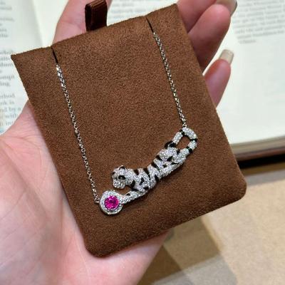 Винтажное ожерелье с красным корундом и гепардом: Роскошная подвеска в виде леопарда из бриллиантового золота для женщин