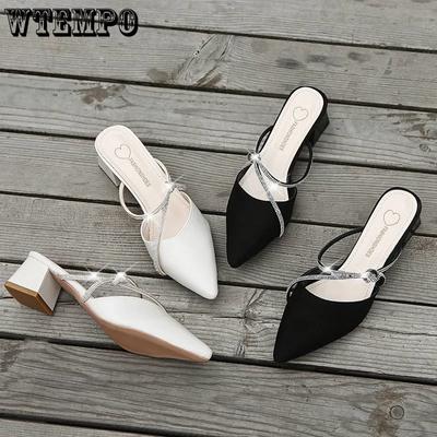 Тапочки с острым носком, женские летние уличные однотонные сандалии на среднем каблуке со стразами, мягкая кожа, толстый каблук, дышащие нескользящие высокие каблуки