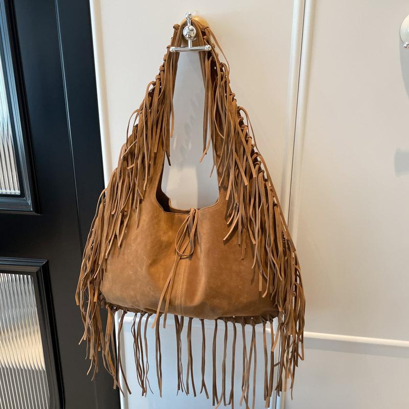 Ретро сумка большой вместимости женская новая дорожная универсальная на плечо подмышку модная сумка-тоут с бахромой