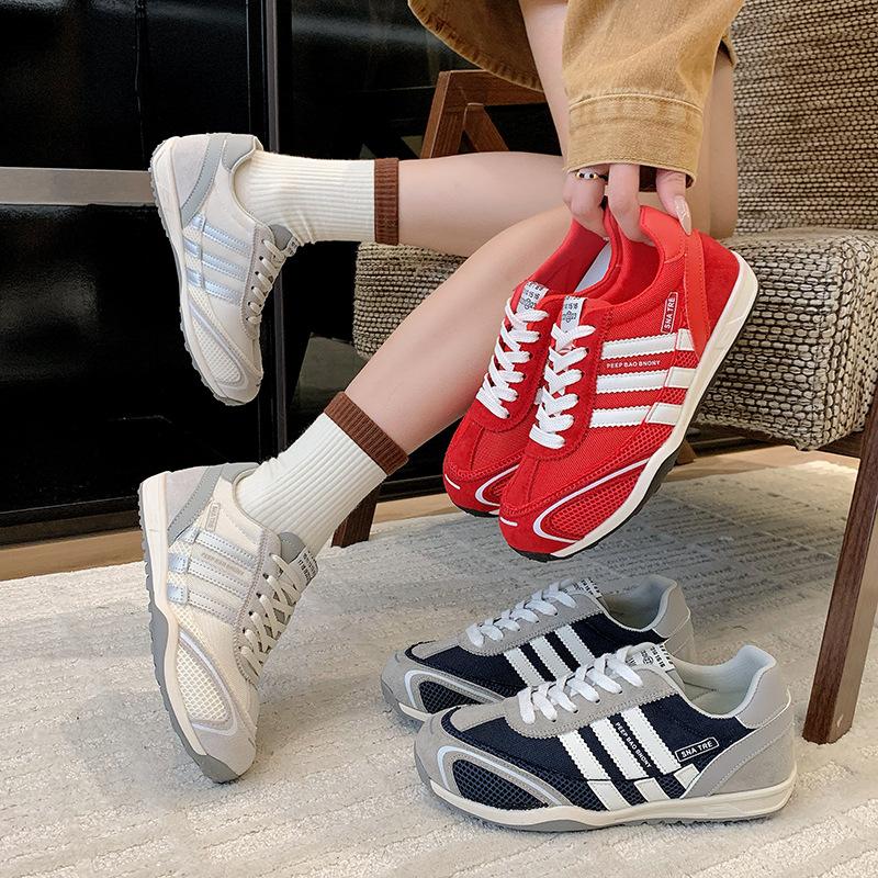 [Youshilai] Осень новые немецкие тренировочные кроссовки женские 2025 повседневные спортивные туфли мягкая подошва легкие и универсальные кроссовки Форрест Гамп женские