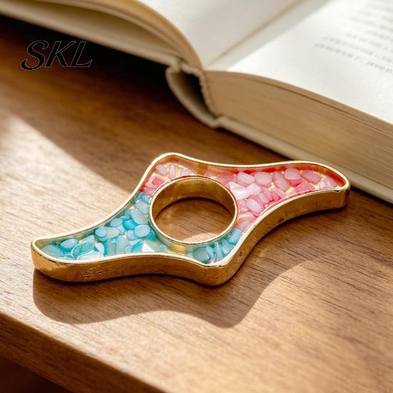 Eye-catching Glitter Bookmark Book Page Holder, Thumb Ring Holder for Reading, Smooth Edge Metal Opener Reading Accessory Students Readers