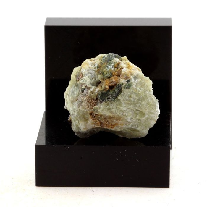 Apatite 32.83 carats