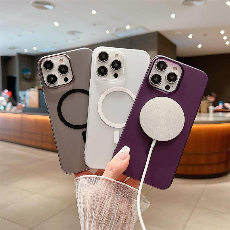 Роскошный высококачественный матовый полупроницаемый чехол для телефона с магнитной присоской и беспроводной зарядкой. Подходит для iPhone 14, 13, 12, 11 Pro Max. Чехлы против падения.