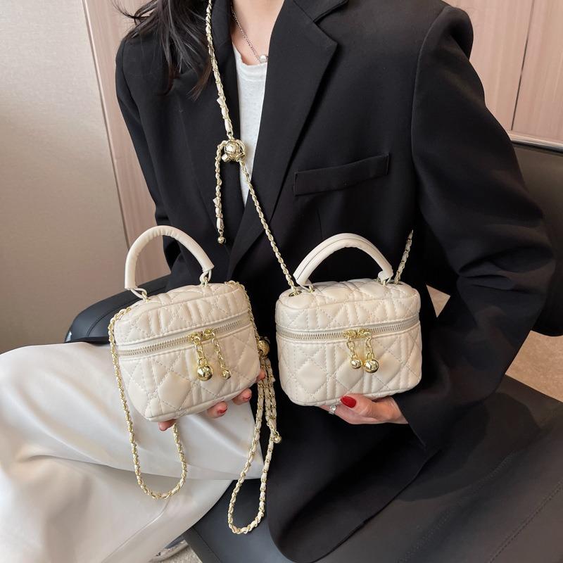 Spring and Summer New Mini Rhombus Chain Bag Versatile Shoulder Messenger Bag Lipstick Bag Women