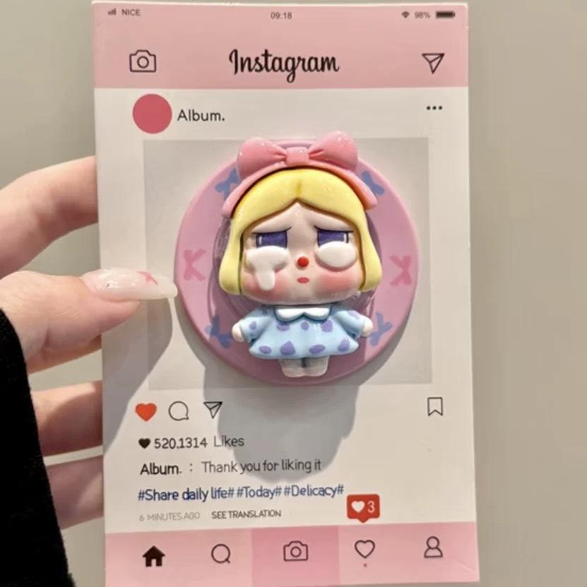 Three-dimensional Cute Plaid Crying Baby Is Suitable for Magsafe Magnetic Suction Bracket, Mobile Phone Airbag Desktop Strong Adsorption