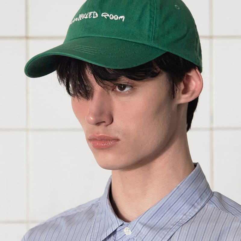 UNALLOYED UNALLOYED ROOM CAP / GREEN