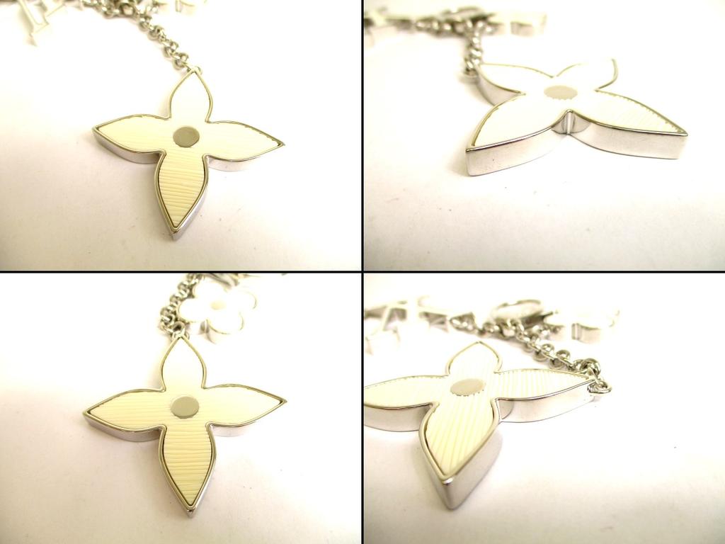 Authentic LOUIS VUITTON White Silver Bag Charm Key Holder Sac Fleures Du Epi #9731  Refurbished