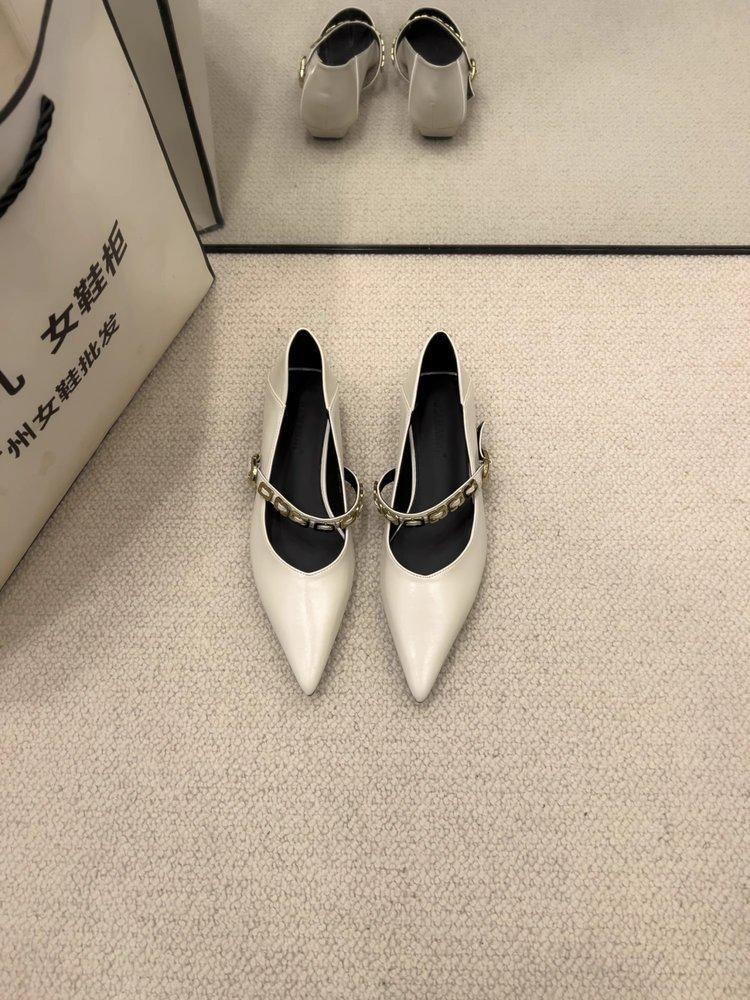 Французский стиль маленькие ароматные туфли на низком каблуке с острым носком женские 2024 весна и осень новые поздний вечерний бриз нежные туфли Мэри Джейн женские туфли