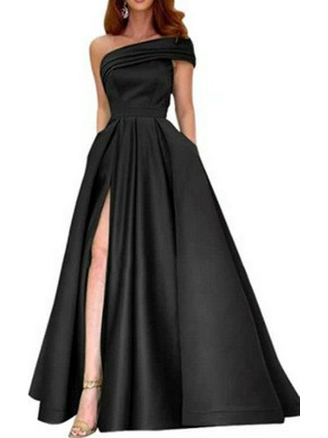 Зеленое атласное вечернее платье на одно плечо с высоким разрезом