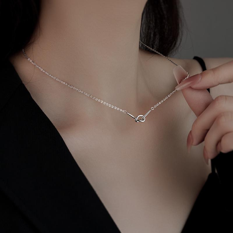 S999 Pure Silver Knotted Necklace Female Niche Design Clavicle Chain Light Luxury High Sense Necklace