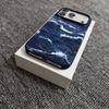 Магнитный ультратонкий ПК-кейс из углеродного волокна для iPhone 17 Pro Max - Дизайн с полуоберткой, деколь