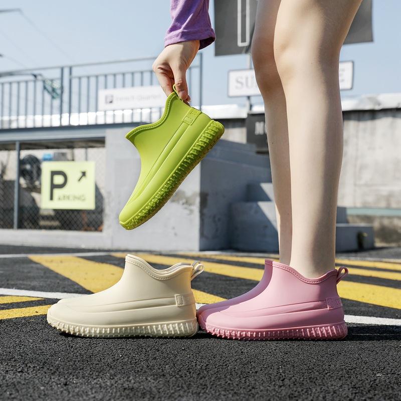 Непромокаемая обувь женская нескользящая зимняя обувь для воды водонепроницаемая резиновая обувь женские уличные нескользящие ботинки мягкие короткие резиновые сапоги