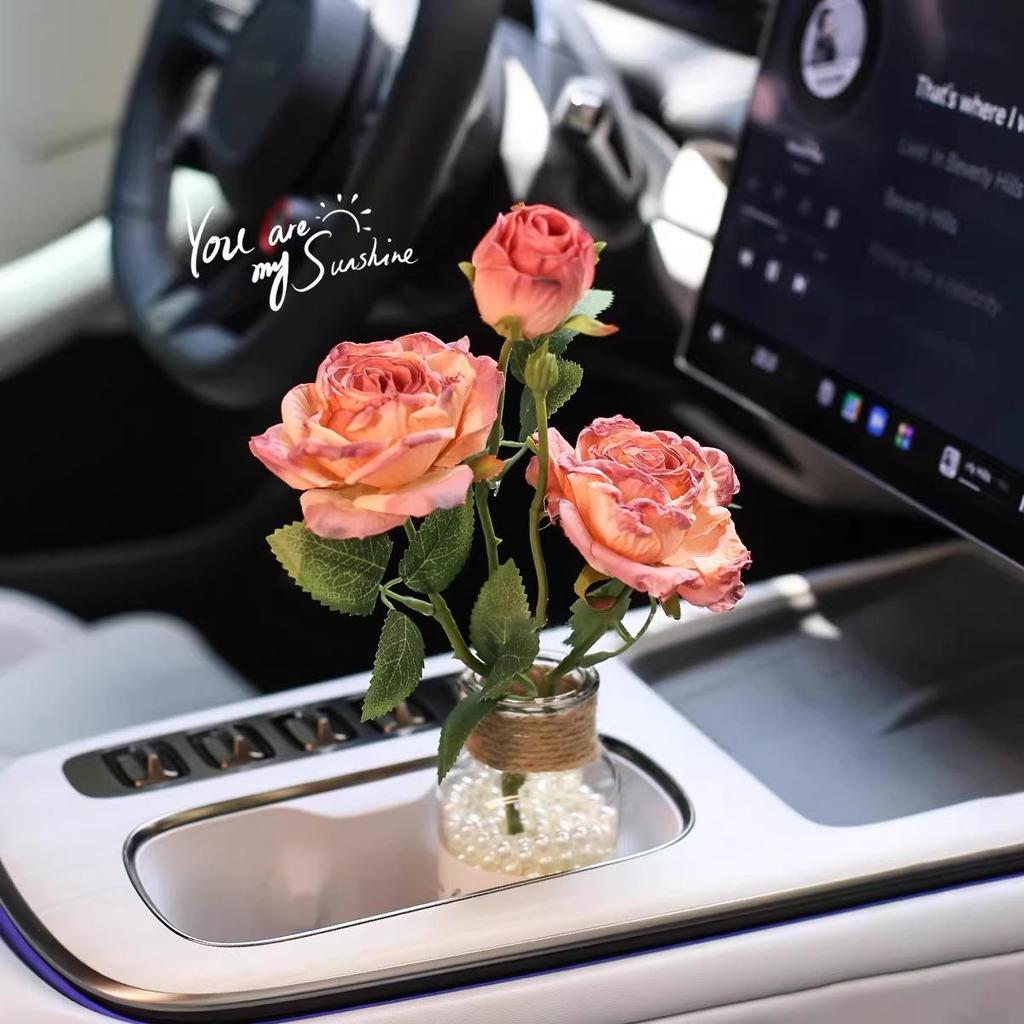 Масляная живопись «Роза с обожженным краем» для декора салона автомобиля – Цветочный орнамент для подстаканника