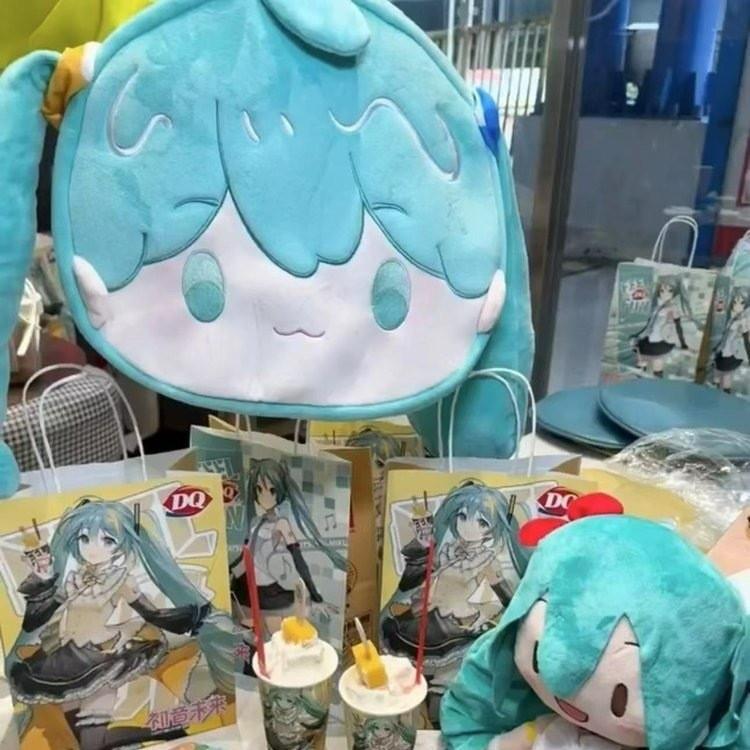Плюшевый аниме-рюкзак Hatsune Miku для девочек и мальчиков с поддержкой плеч