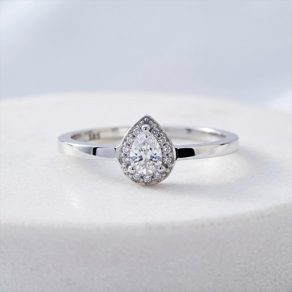 Helene Jewelry Серебряное кольцо 925 пробы с кубическим цирконием в форме слезы (Тип Б)