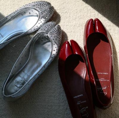 Мода 2025 Плоская Однотуфля Женская Нишевый Дизайн, Легкая Роскошь Мода, Разделение Пальцев, Внутреннее Увеличение Высоты