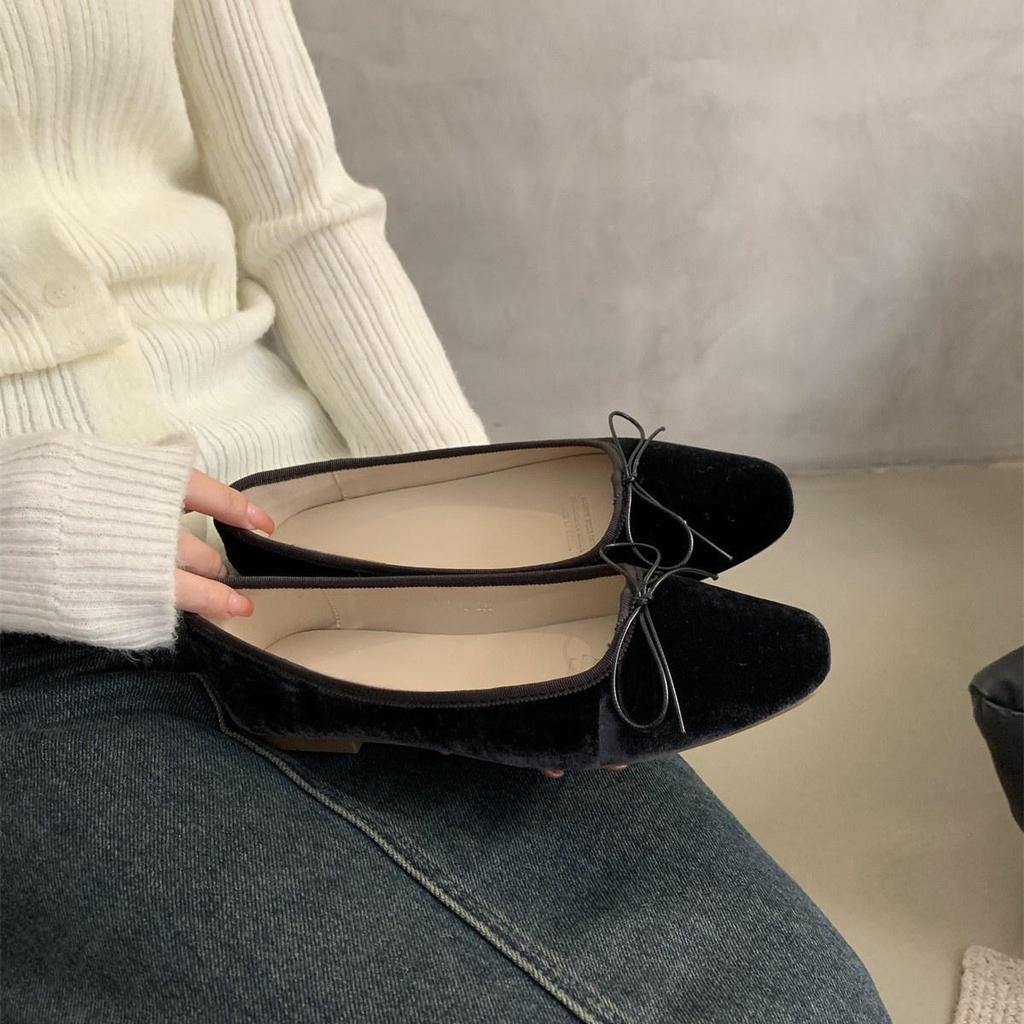 French Temperament Suede Shallow Mouth Single Shoes Female Spring and Autumn New Korean Version Gentle Fairy Wind One Pedal Flat Beanie Shoes