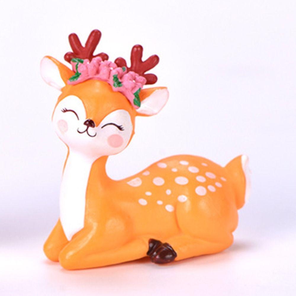 Plastic Cartoon Sika Deer Figurine Delicate Animal Statue Mini Cartoon Sika Deer Ornament  Outdoor