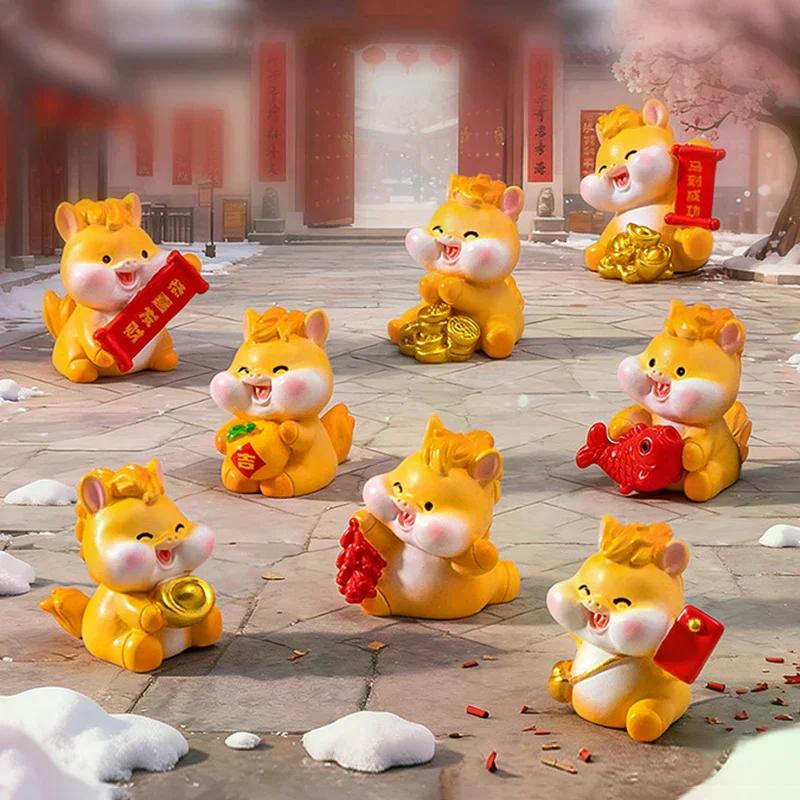 2026 Новогодние Фигурки Миниатюры Мультяшная Счастливая Лошадь Микро Ландшафт Интерьер Автомобиля Домашний Декор Настольные Украшения Комнатный Декор Подарок