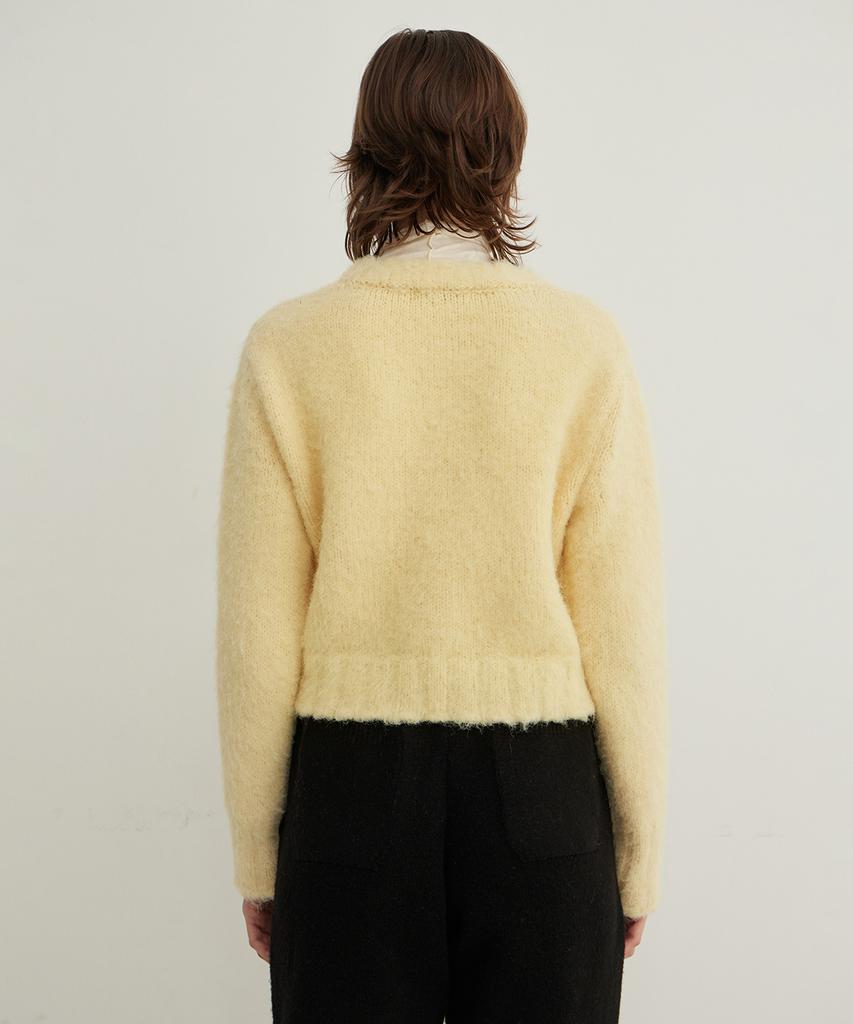 STEP AROUND Brushed Crop Round Knit_Butter Cream