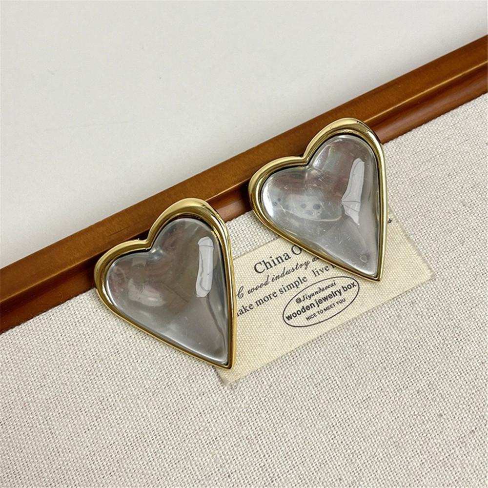 New Fashion Retro Heart Earrings 3D Transparent Exquisite and Elegant Ear Ornaments Unique Korean Heart-Shaped Studs Earrings