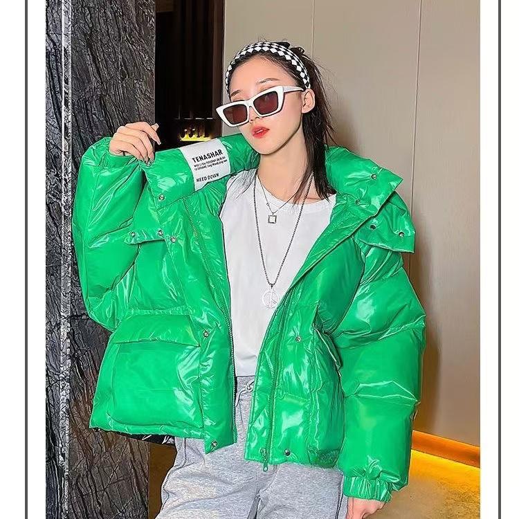 Согрейтесь с новым модным зеленым зимним пальто с капюшоном