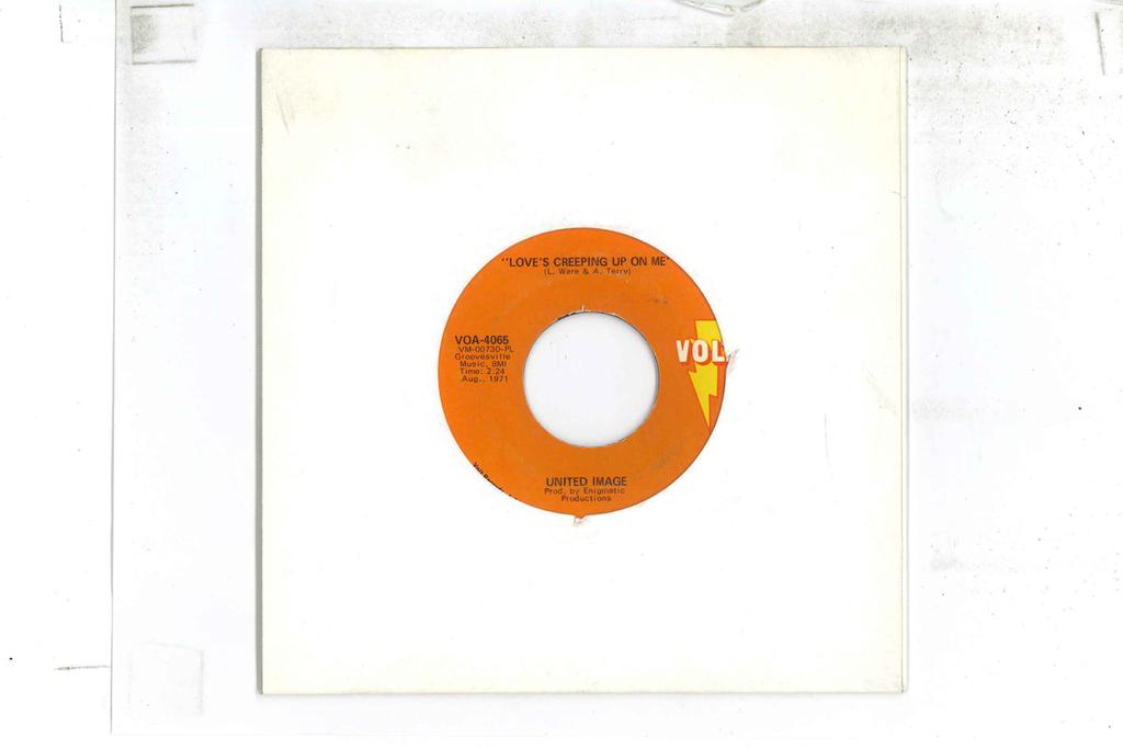 7-дюймовая пластинка UNITED IMAGE - Love's Creeping Up On Me / I'll Kee VOA4065 VOLT 1971 US Соул/Фанк Б/У